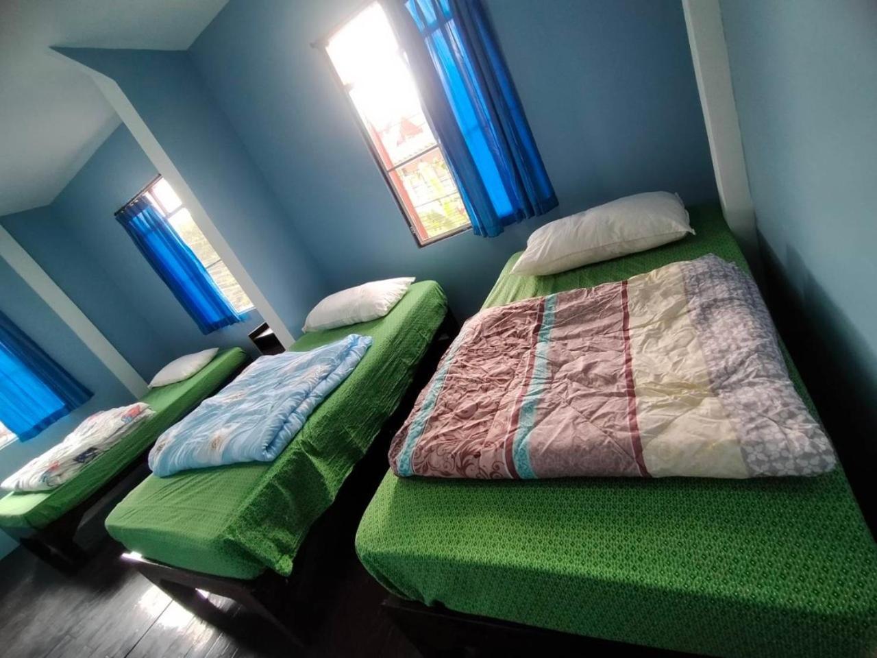 Home Stay At Tapae Chiang Mai Exteriör bild