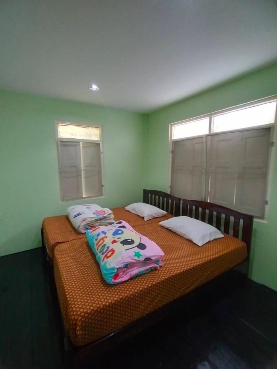 Home Stay At Tapae Chiang Mai Exteriör bild